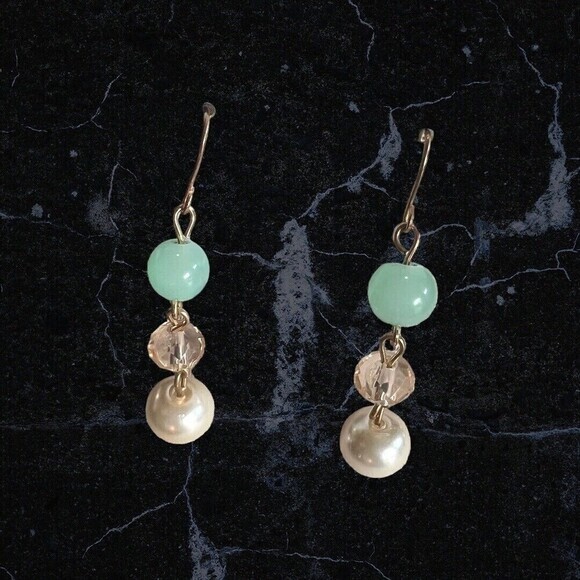CHARMING CHARLIE Drop Earrings 2"‎ - Picture 10 of 16